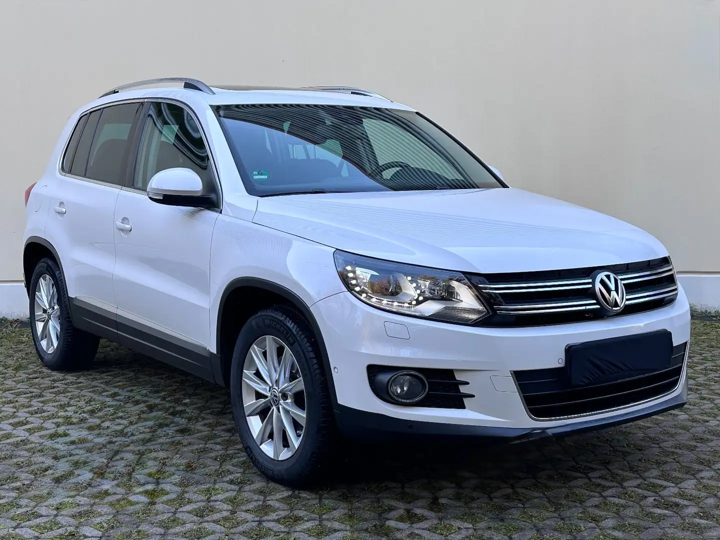 Volkswagen Tiguan 4Motion 2.0 | 1 Hand | AHK | Pano | Kamer Weiß - 2