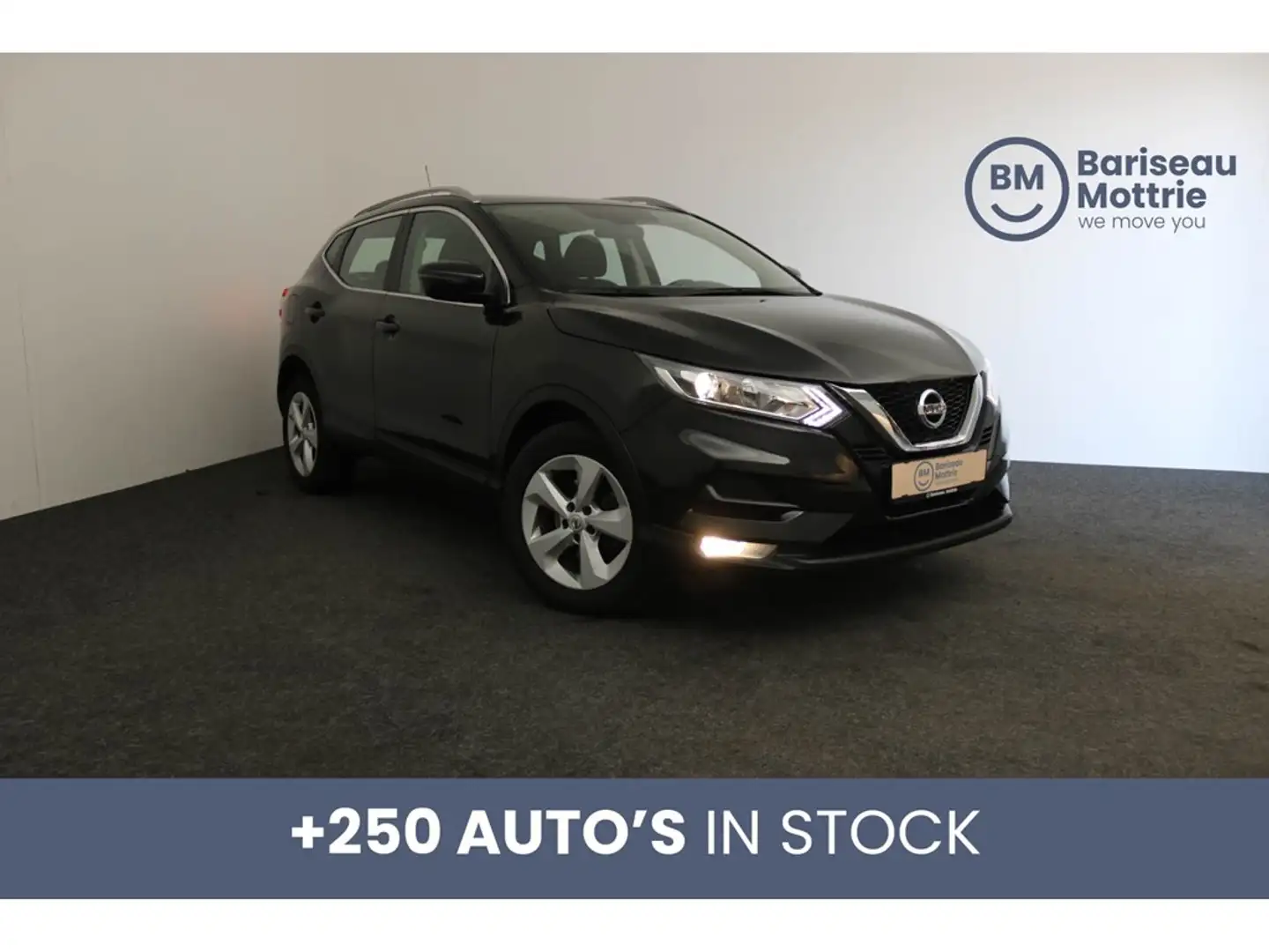 Nissan Qashqai 1.3 BENZINE AUTOMAAT *DAB*CAMERA+SENSOREN*AFNEEMBA Schwarz - 1