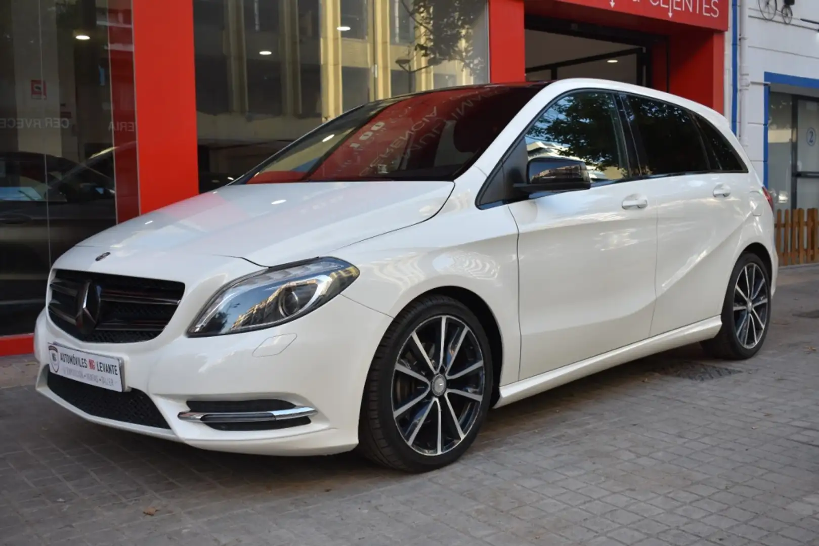 Mercedes-Benz B 180 CDI 7G-DCT Weiß - 1