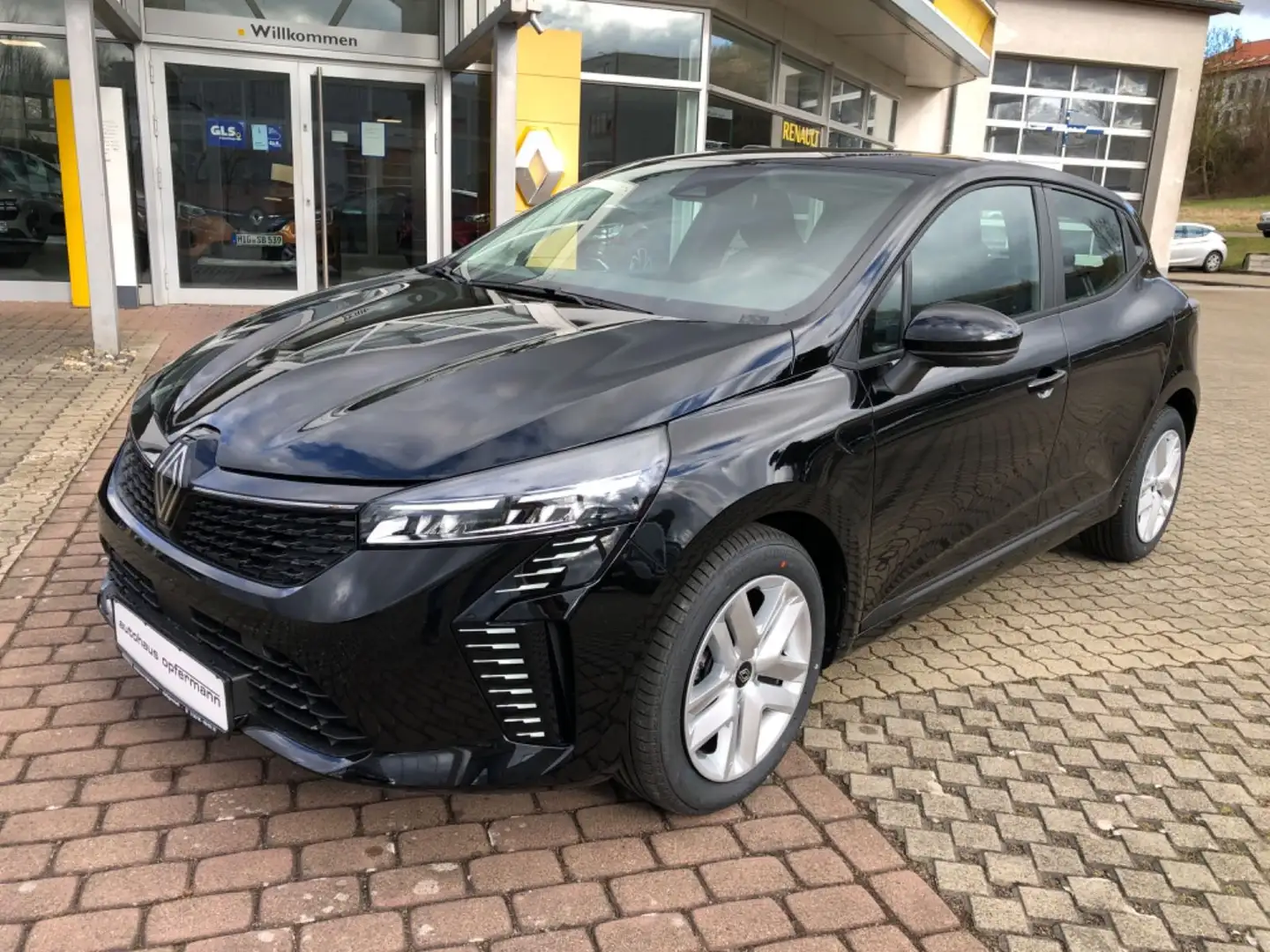 Renault Clio Evolution SCe 65 Schwarz - 1