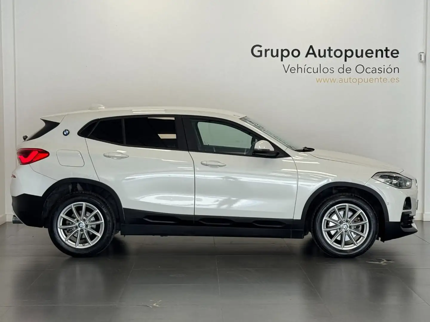 BMW X2 sDrive 18dA Bianco - 2