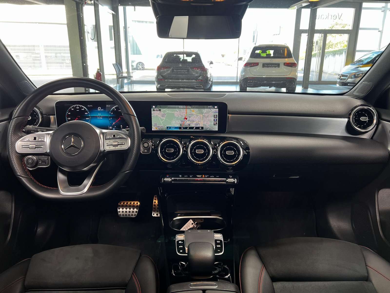 Mercedes-Benz A 220