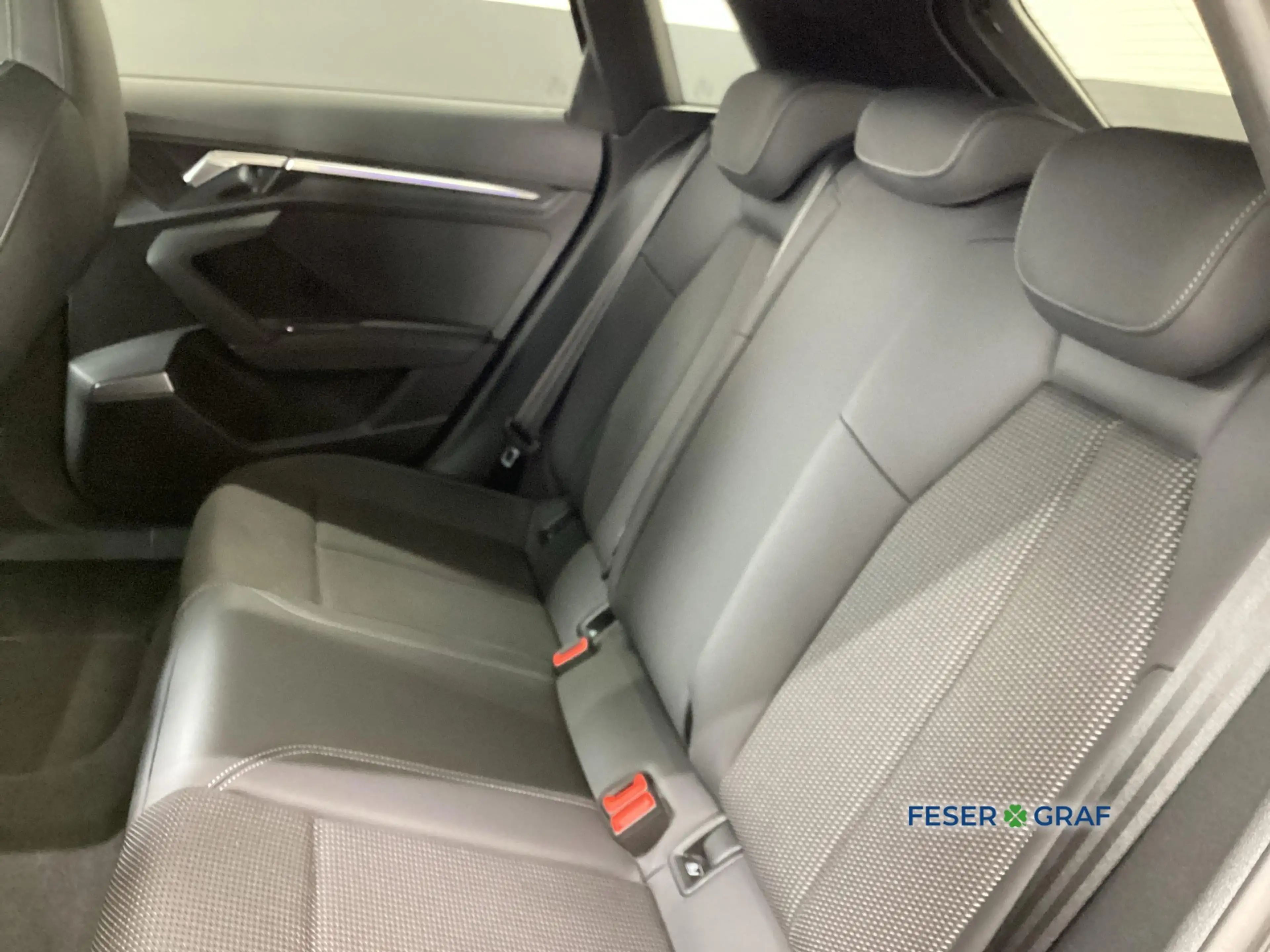 Audi A3 S line 35 TFSI S tronic AHK B&O ACC — photo 9