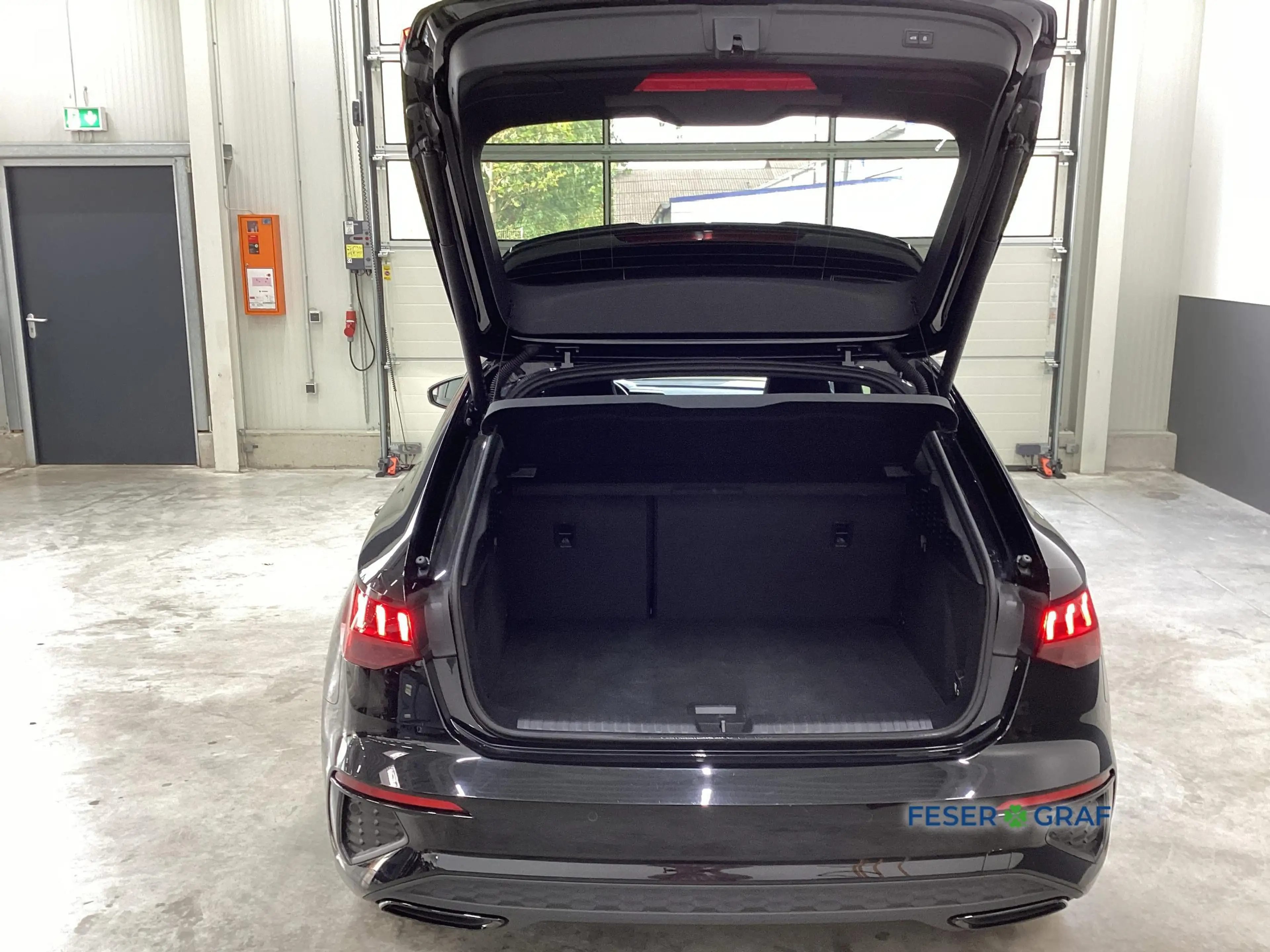 Audi A3 S line 35 TFSI S tronic AHK B&O ACC — photo 10