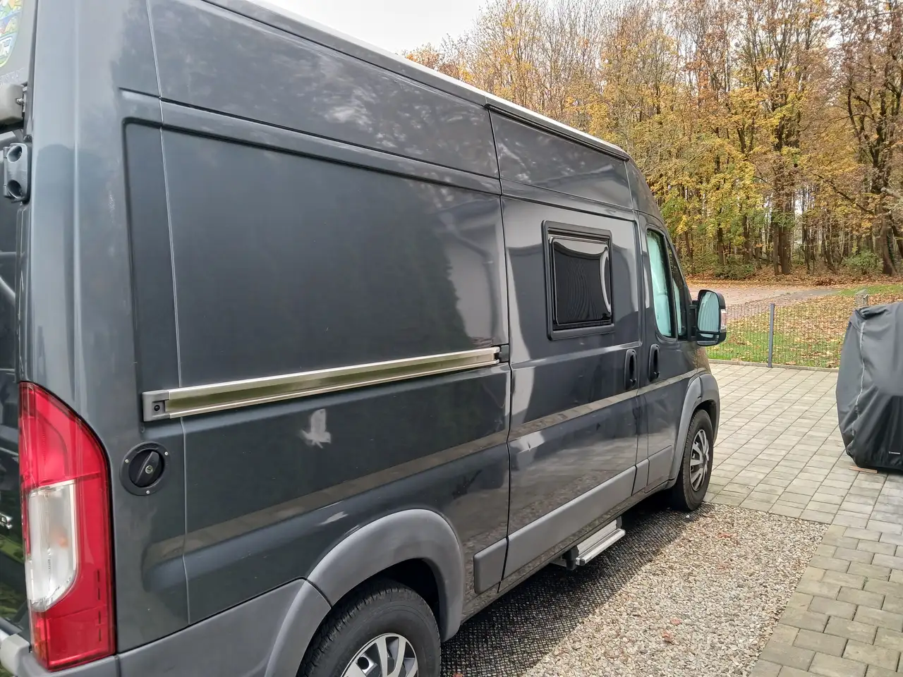 Caravans-Wohnm Pössl