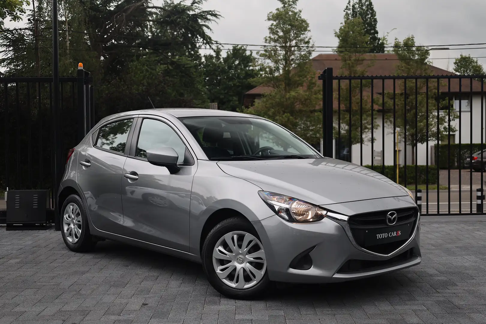 Mazda 2 1.5i | Euro6b | CRUISE | AIRCO | Onderhoudsboek | Grijs - 2
