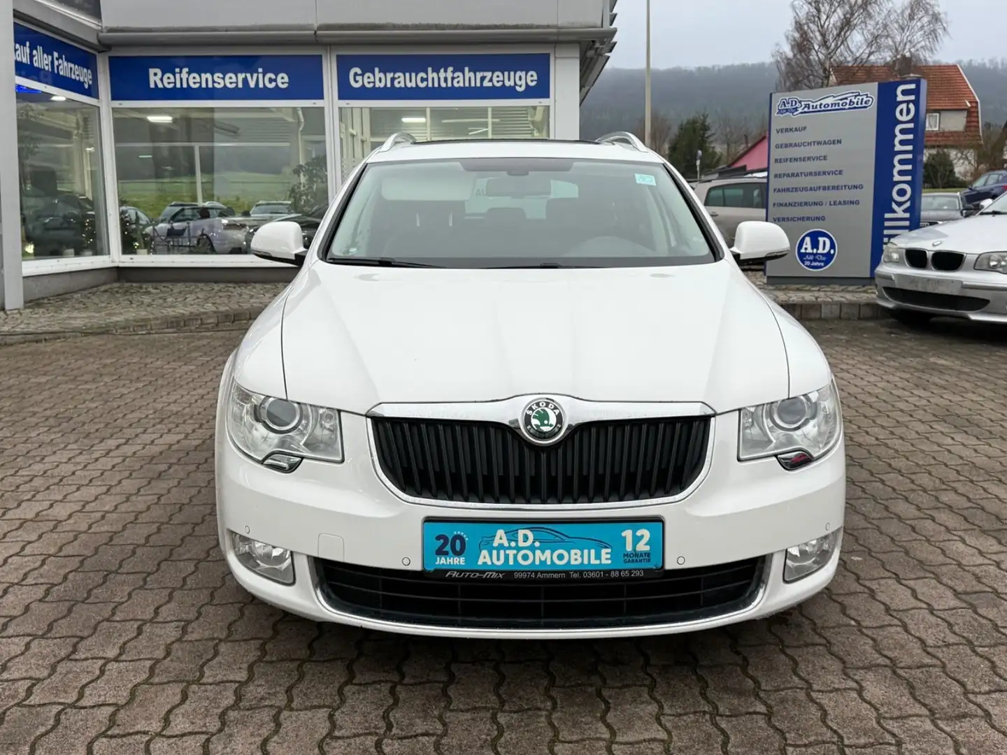 Skoda Superb Combi Elegance/Pano/Sitzbelüftung/Tempo Weiß - 2