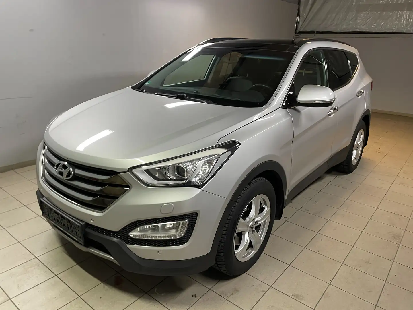 Hyundai SANTA FE blue Style 4WD Silber - 1
