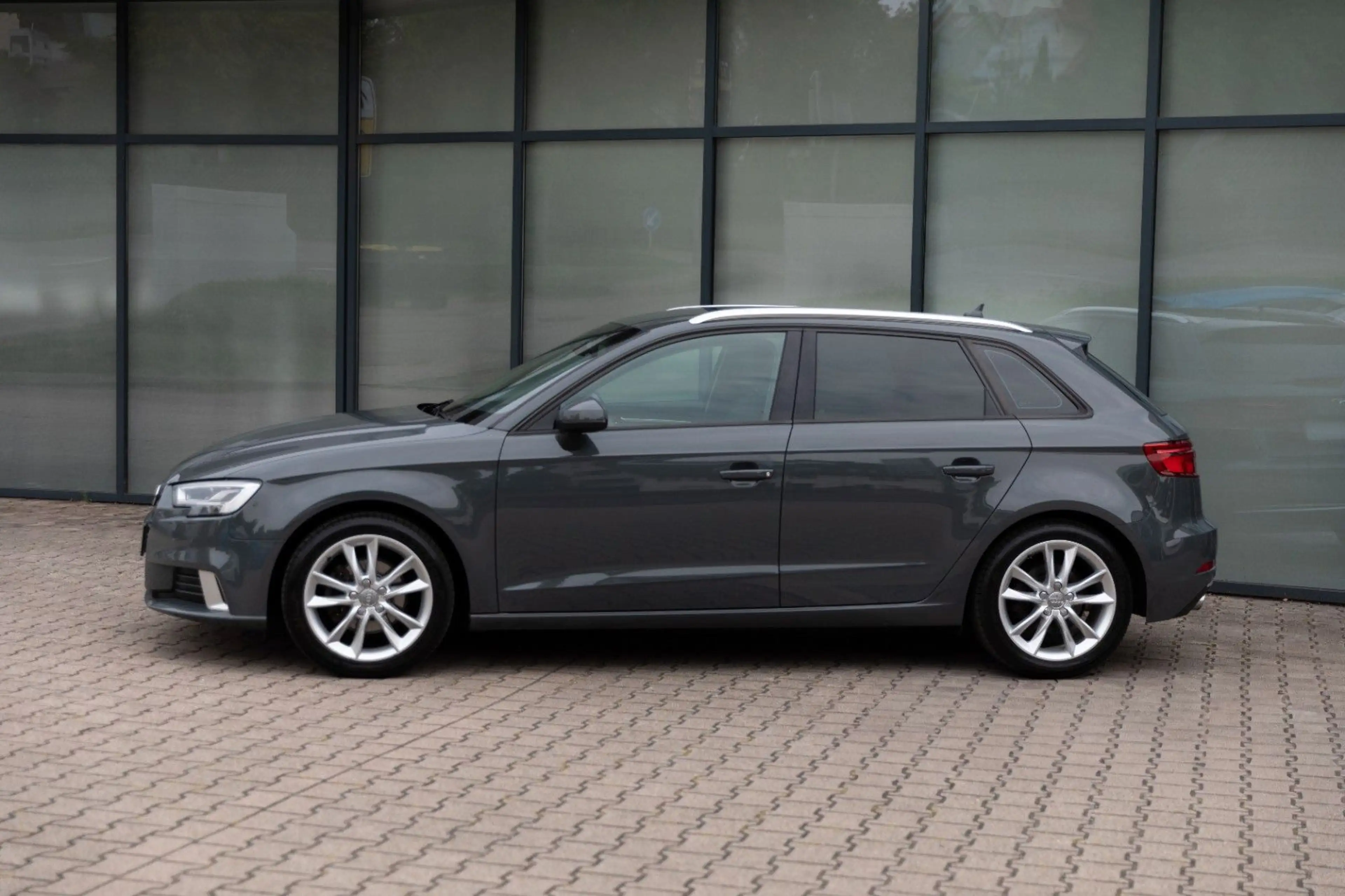 Audi A3 Sportback 1.5 TFSI S-tronic LED Keyless PDC — photo 7