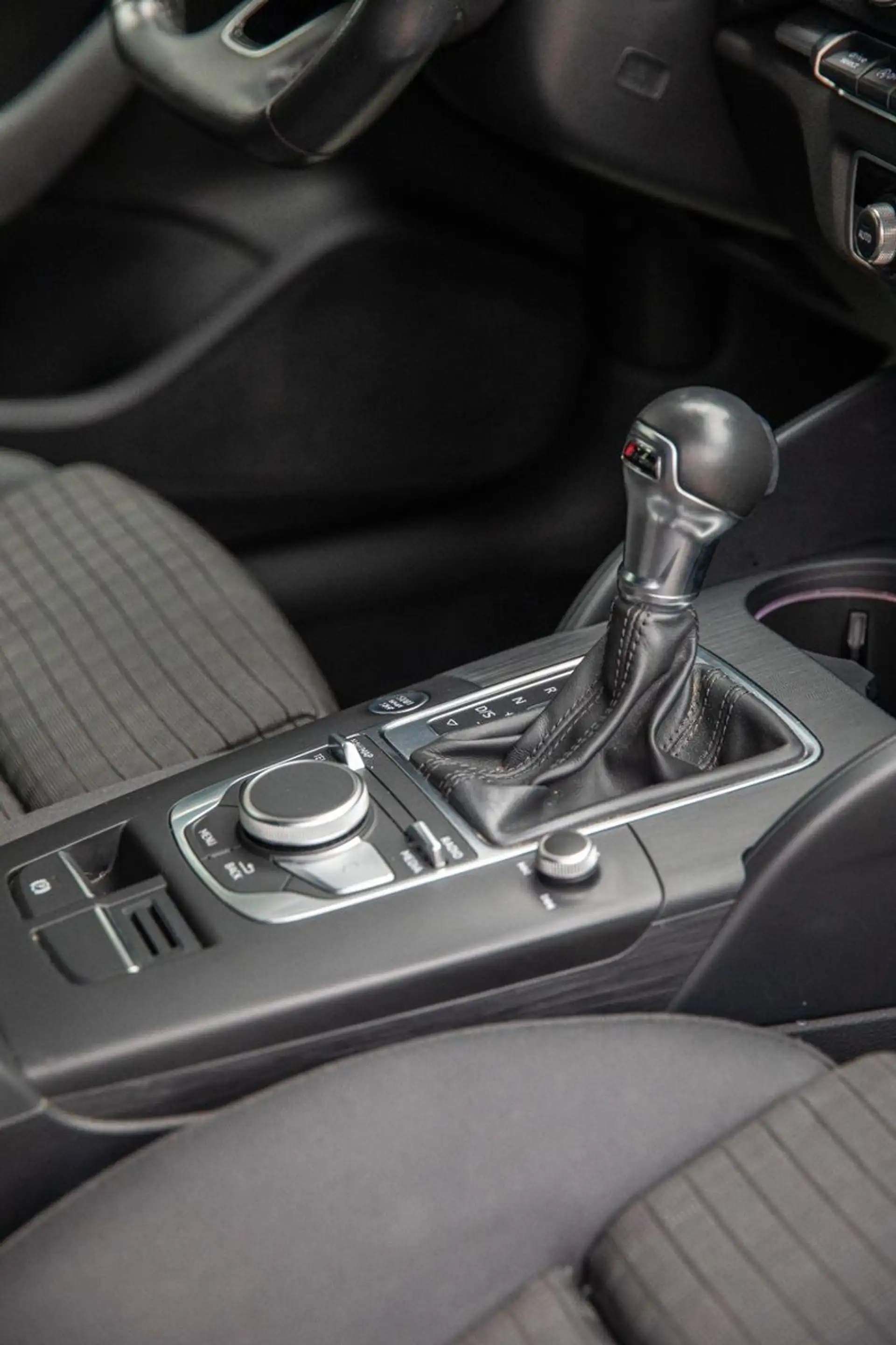 Audi A3 Sportback 1.5 TFSI S-tronic LED Keyless PDC — photo 24
