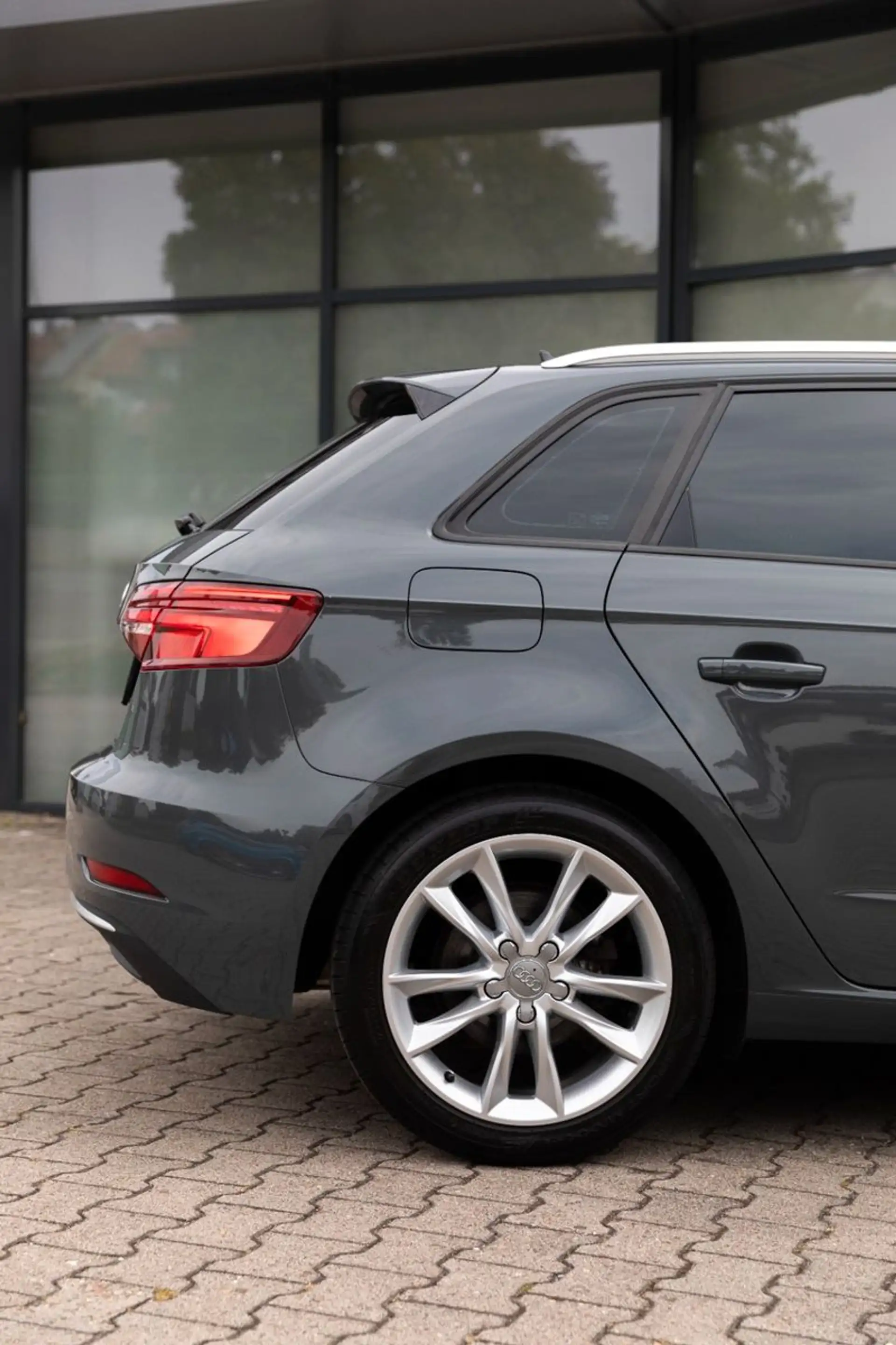 Audi A3 Sportback 1.5 TFSI S-tronic LED Keyless PDC — photo 13