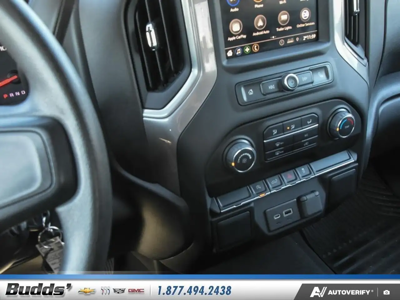 Chevrolet Silverado 1500 снимка Chevrolet Silverado 1500