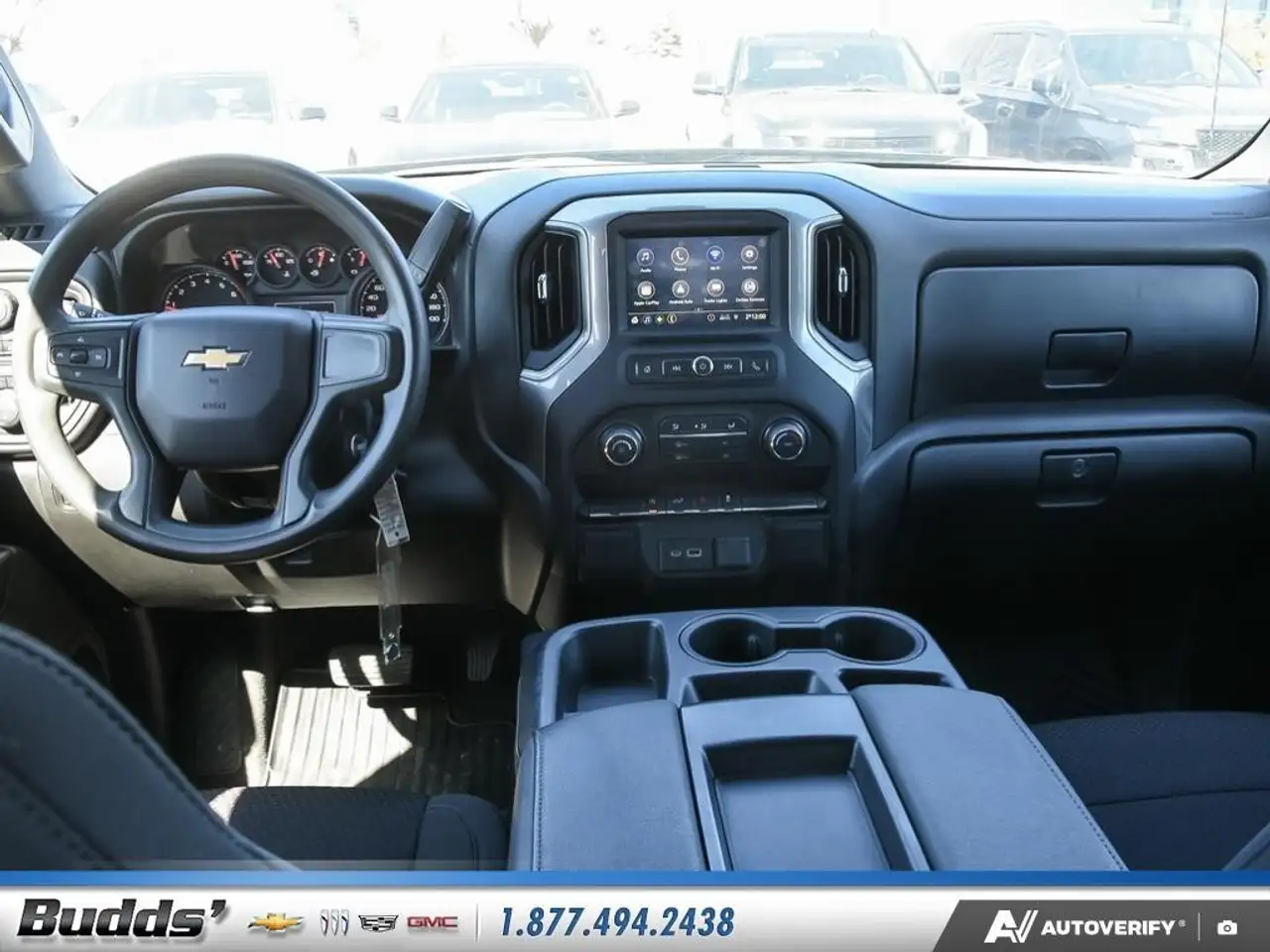 Chevrolet Silverado 1500 снимка Chevrolet Silverado 1500