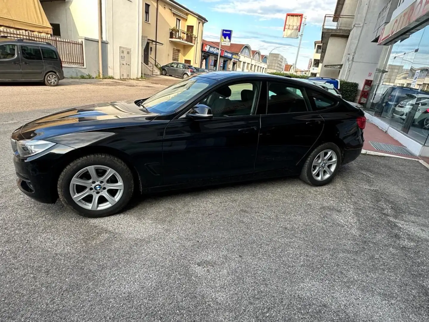BMW 318 318d Gran Turismo Nero - 1