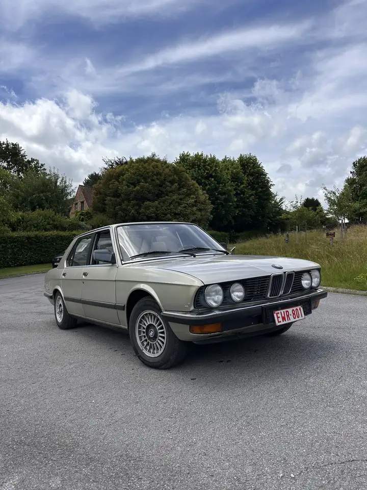 BMW 520i, foto 4