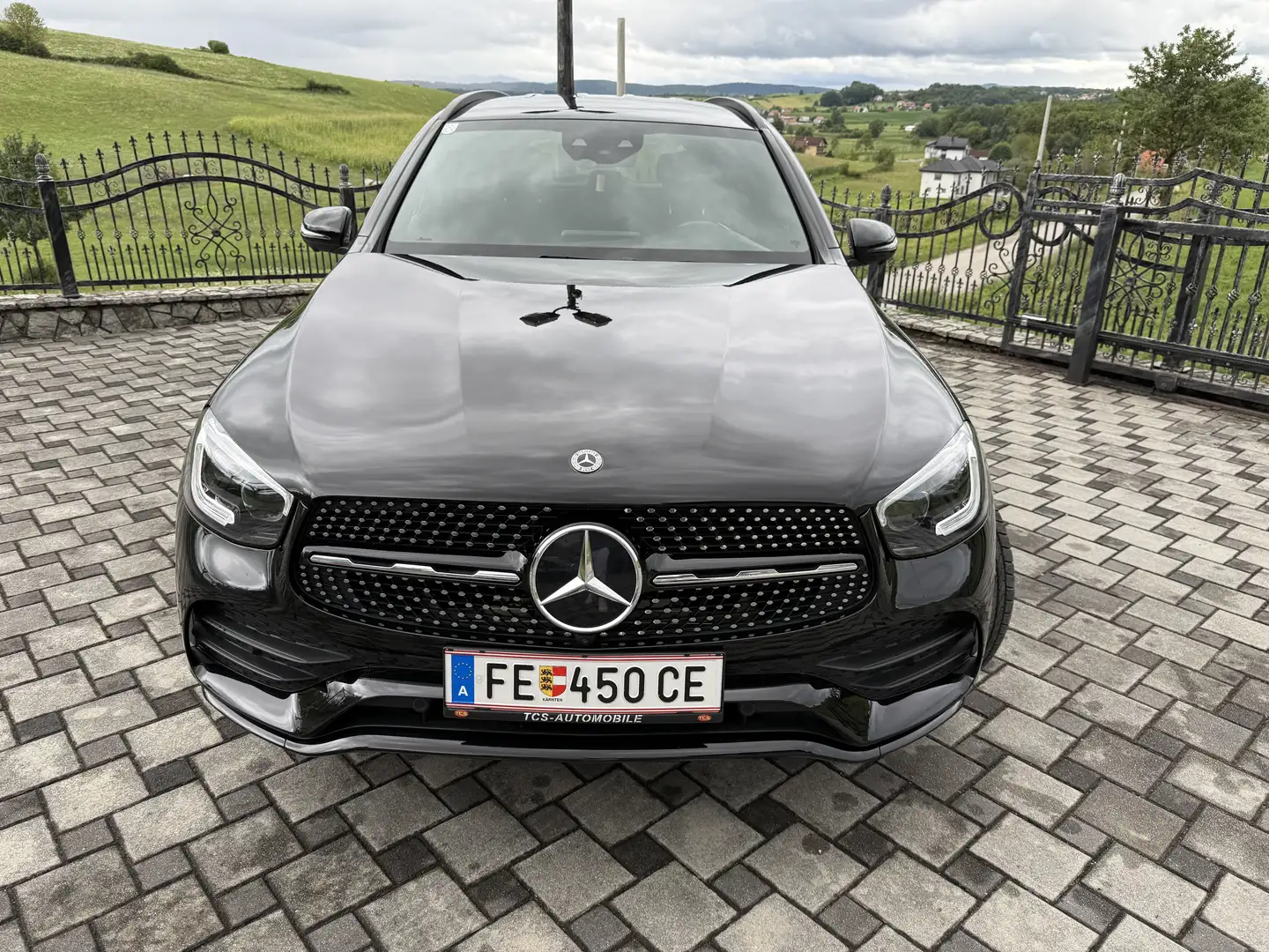 Mercedes-Benz GLC 220 GLC 220 d 4Matic Amg line innen und außen Schwarz - 2