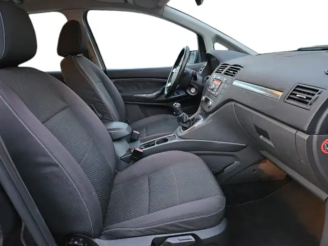 Ford C-Max view 10