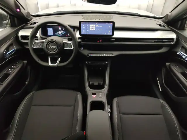 Jeep Avenger view 9