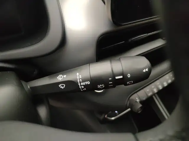 Jeep Avenger view 14
