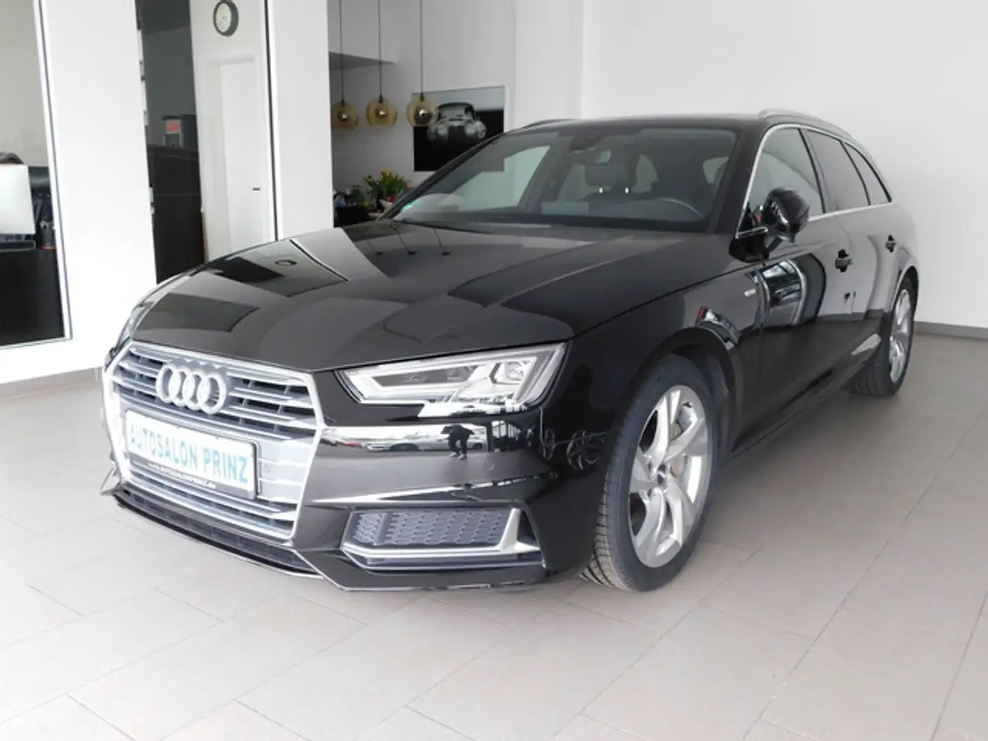 Audi A4 Avant S-Line AUTOM NAVI PANO LED KAMERA 1Hand Schwarz - 1