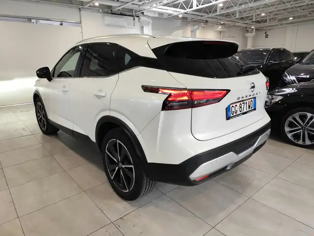Nissan Qashqai view 2