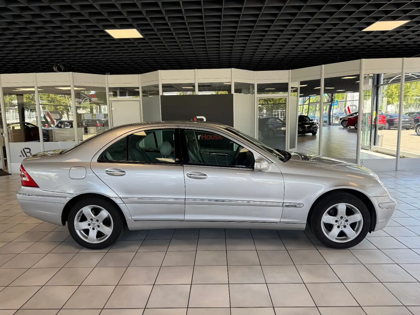 Mercedes-Benz C 180 Kompressor Automatik Bi-Xenon Leder TÜV 26 Zilver - 2