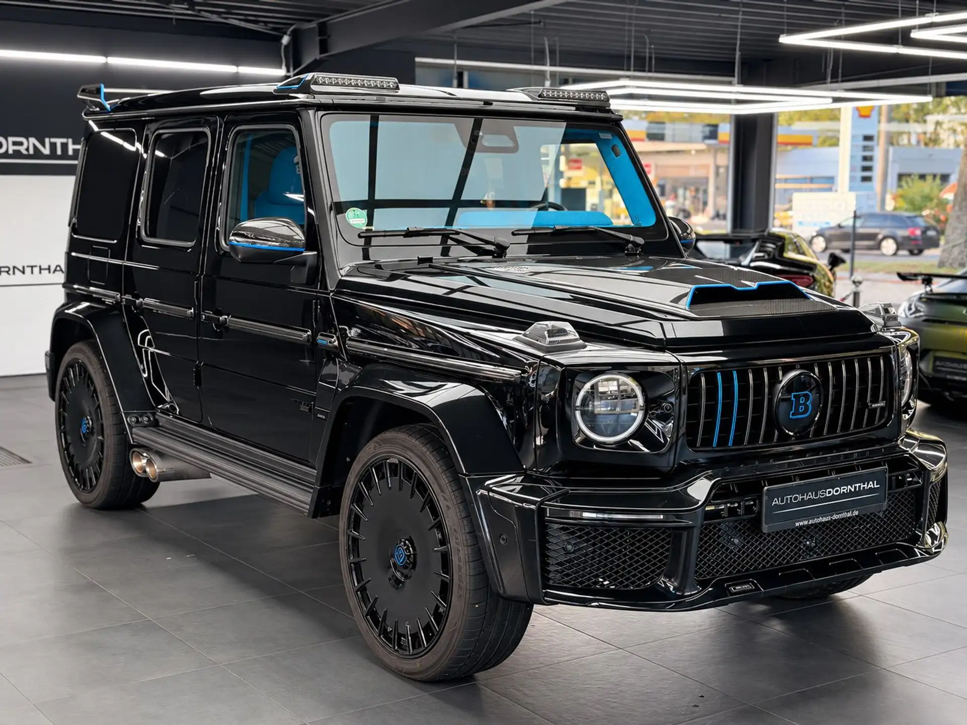 벤츠 G-Class G 63 AMG 2024 검정 사진 3