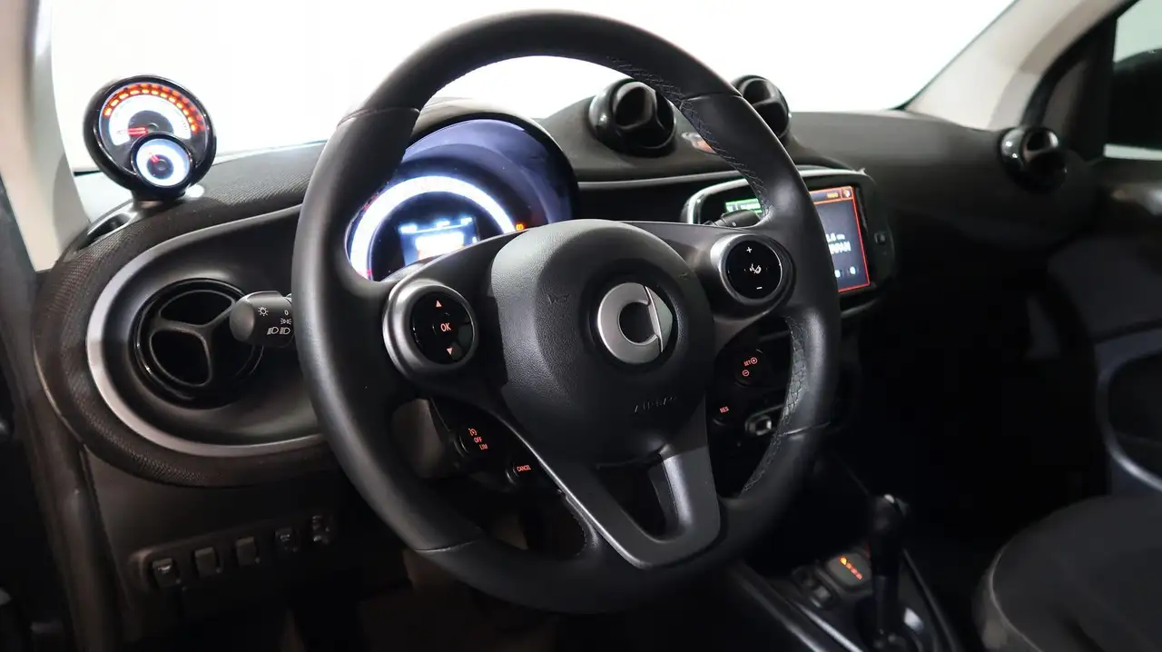 smart forTwo 2021 — фото 10