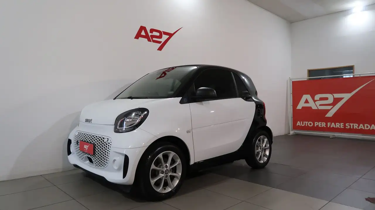 smart forTwo 2021 — фото 18