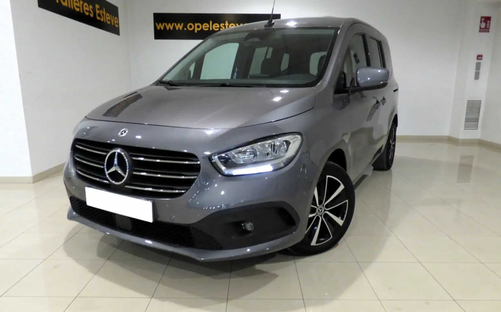 Mercedes-Benz T-Class 180d 7G-DCT Серый - 2