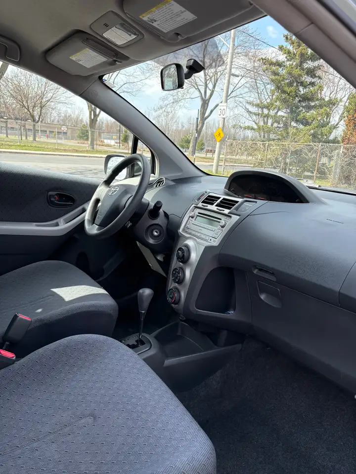 Toyota Yaris снимка Toyota Yaris