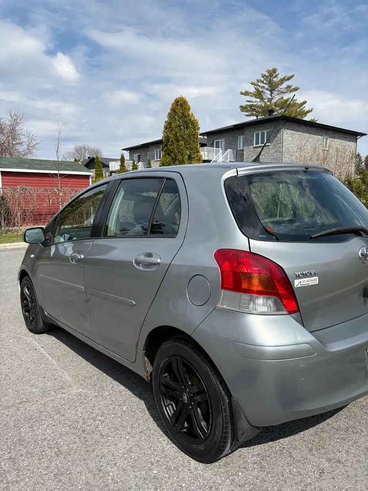 Toyota Yaris снимка Toyota Yaris