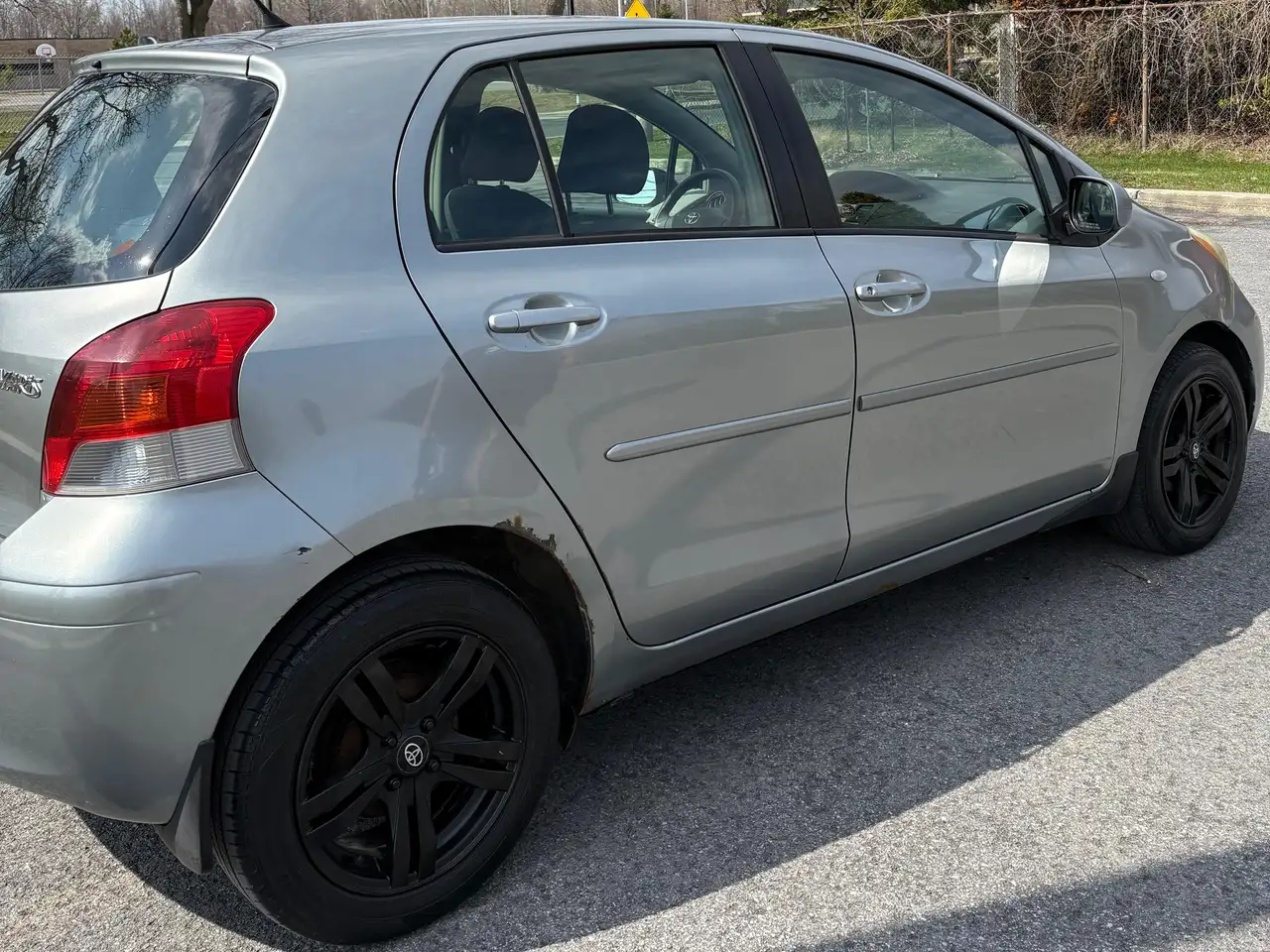 Toyota Yaris снимка Toyota Yaris