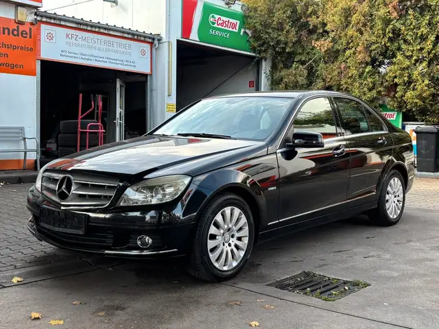 Mercedes-Benz C 250 CGI BlueEfficiency*AUT.*SHZ*PDC*