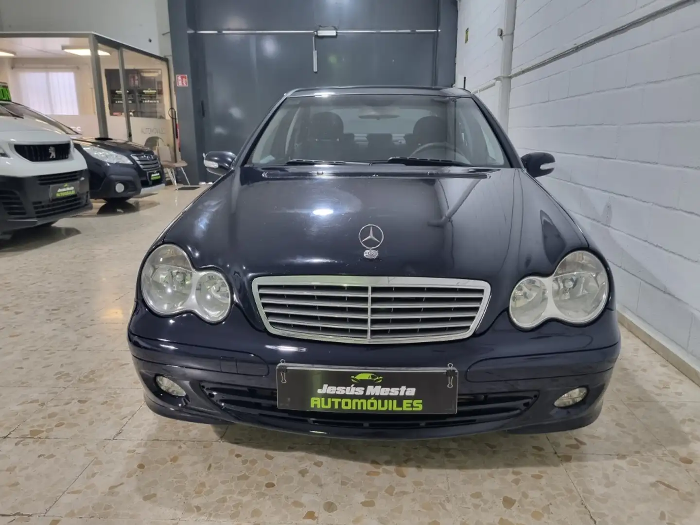 Mercedes-Benz C 220 CDI Classic Azul - 2