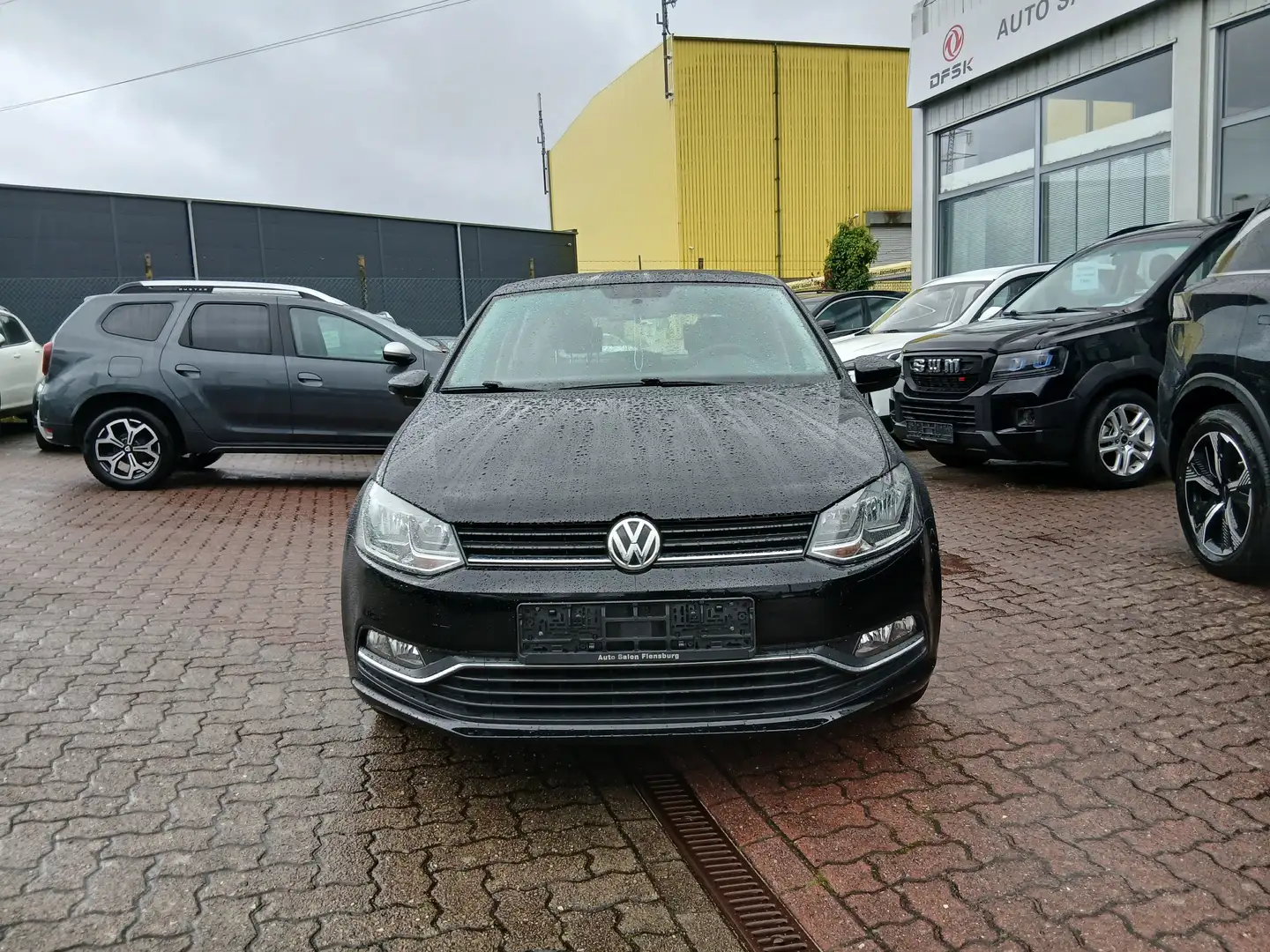 Volkswagen Polo Comfortline*1 Hand*Zahnriemen Neu*wenig Kilometer Schwarz - 2