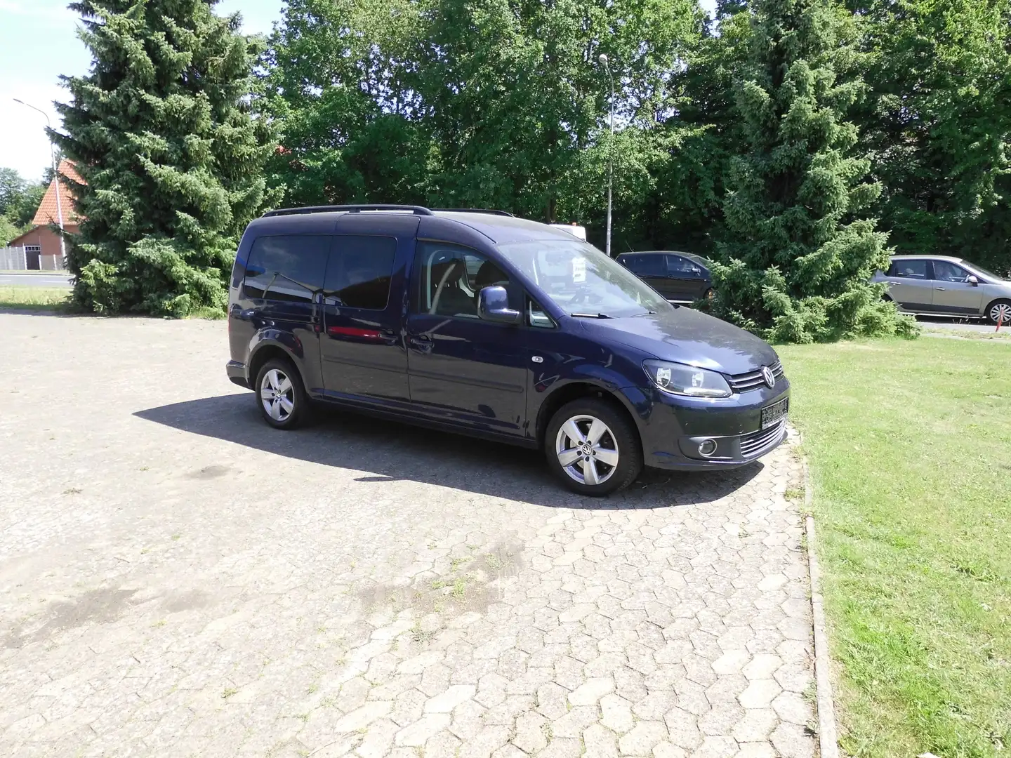 Volkswagen Caddy Maxi Comfortline Rollstuhl umbau Blauw - 1