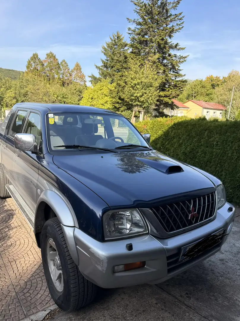 Mitsubishi L200 Magnum Blau - 2