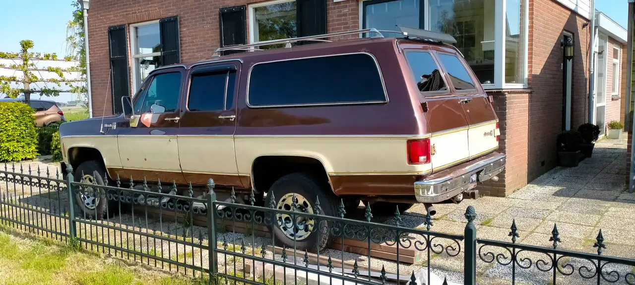 Chevrolet Suburban 4x4, foto 3