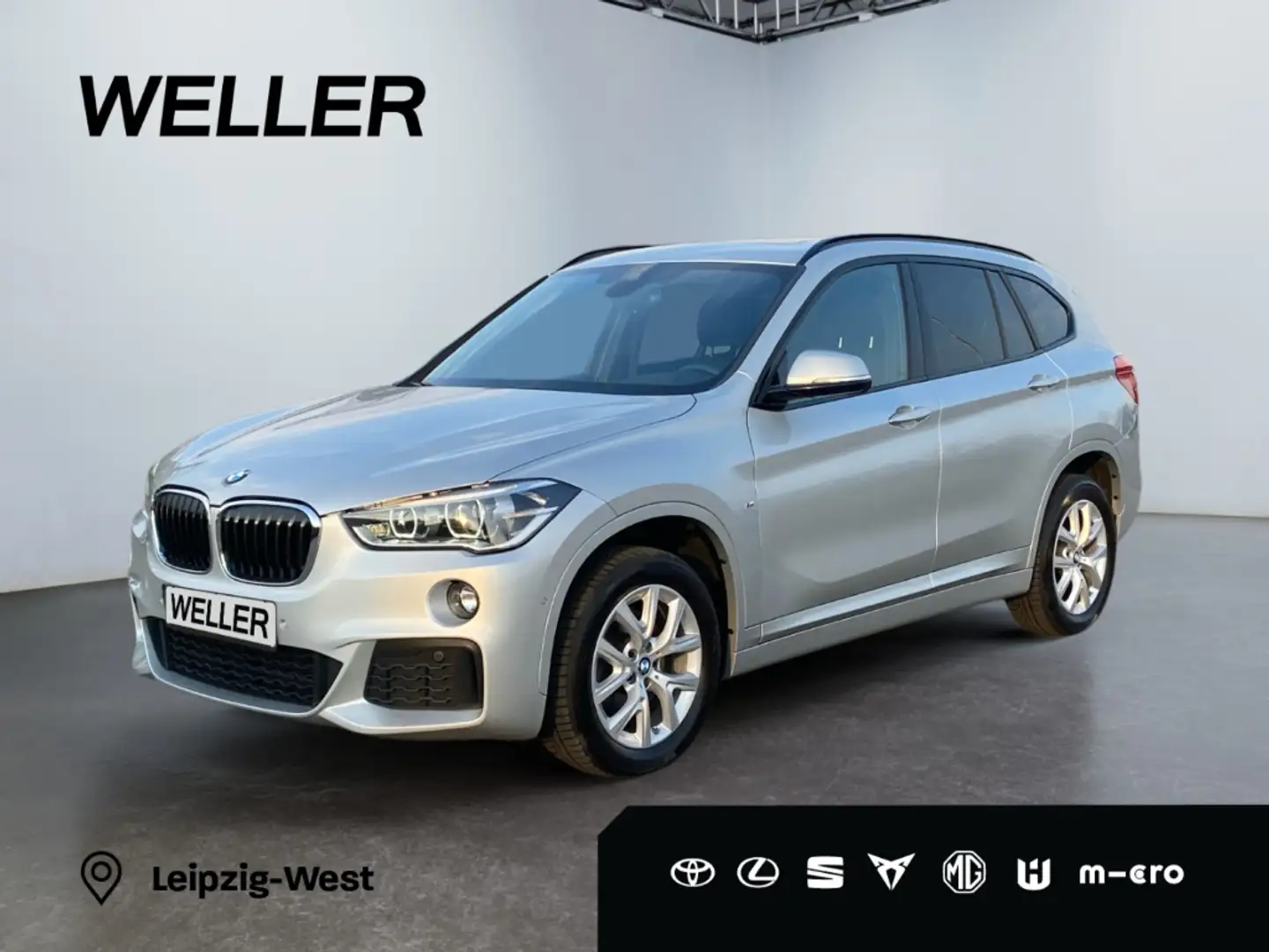 BMW X1 sDrive18d M Sport *LED*AHK*HUD*Pano*Leder*CAM* Zilver - 2