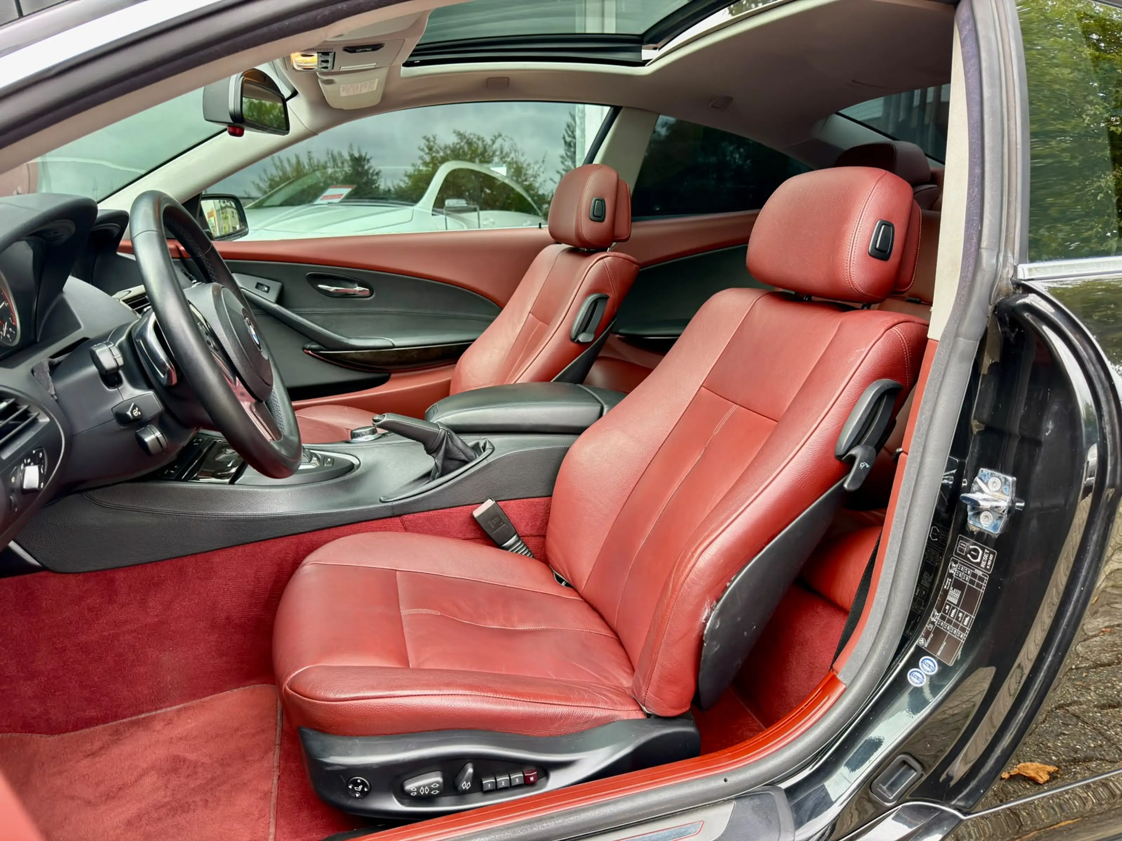 BMW 650 650i Coupe*M Sport*Panorama*HeadUp*Nachtsicht* — photo 9