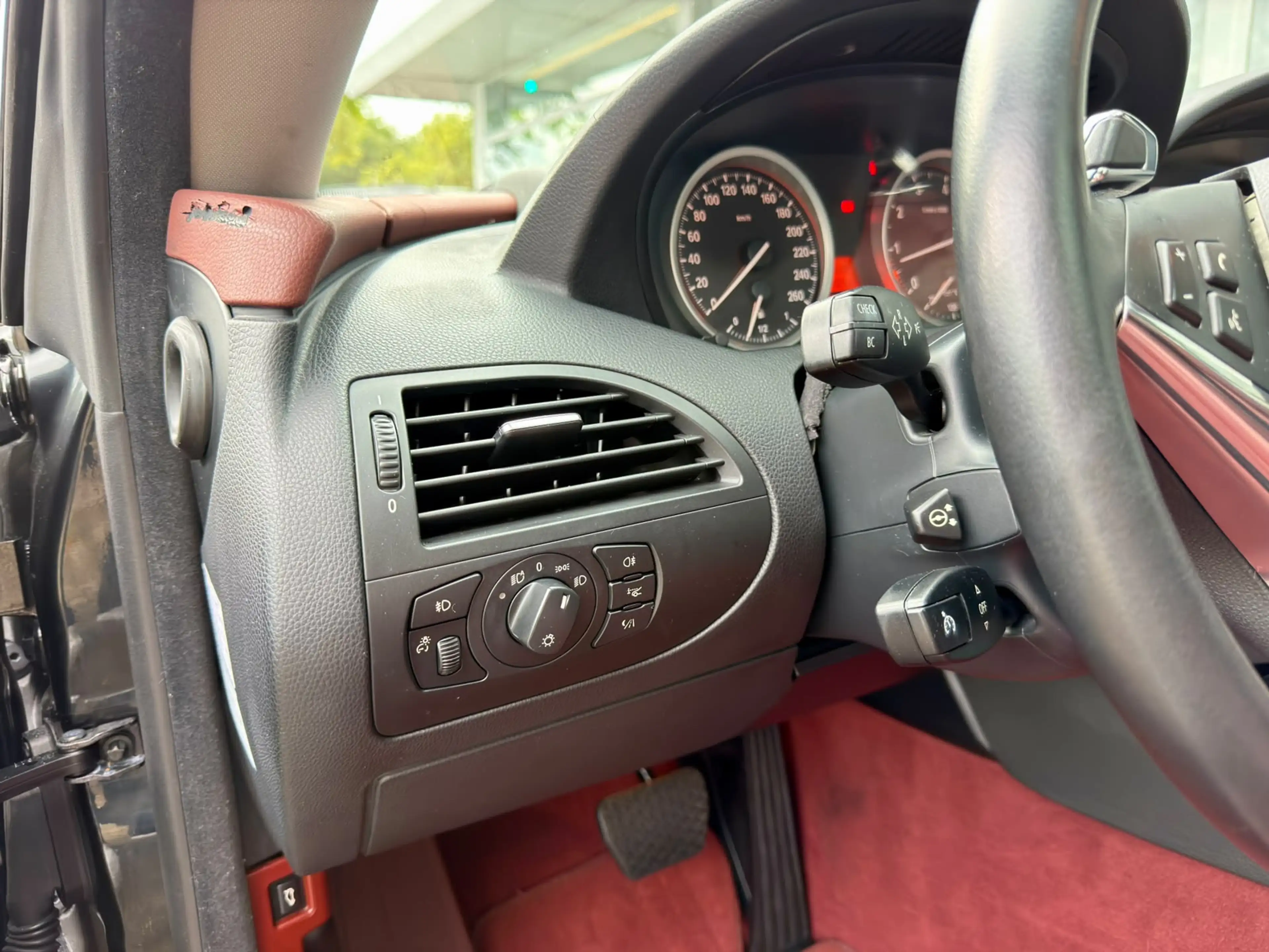 BMW 650 650i Coupe*M Sport*Panorama*HeadUp*Nachtsicht* — photo 7