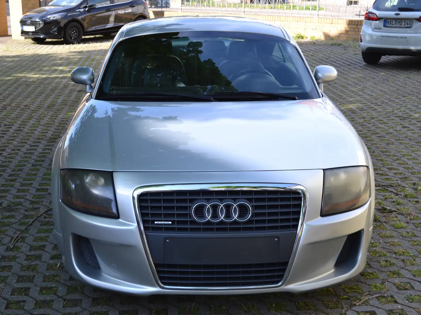 Audi TT 1.8 T Coupe (158kW) Silber - 2