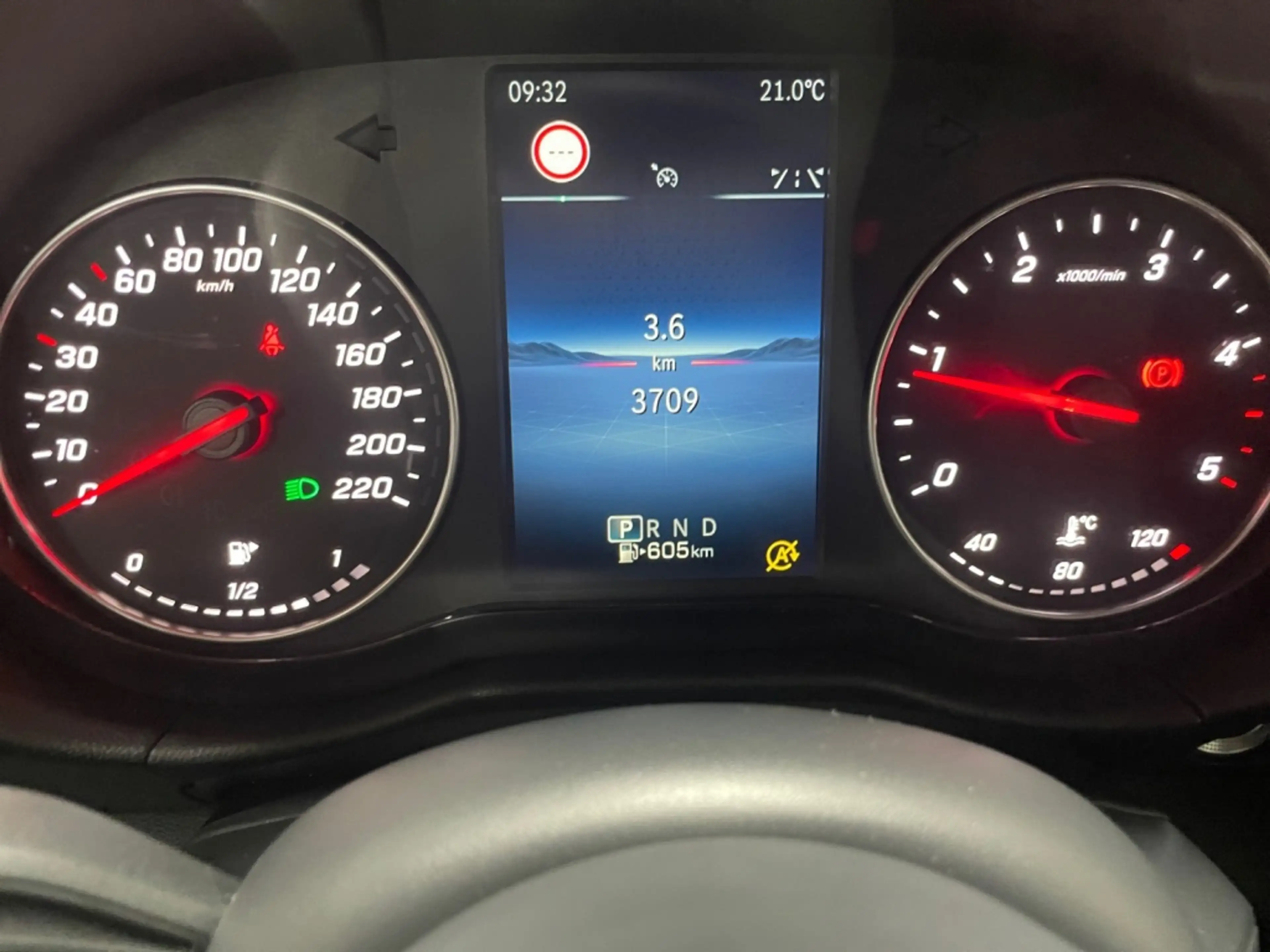 Mercedes-Benz T-Class T 180 d Progressive EDITION+AHK+Navi+LED+Kamera — photo 14