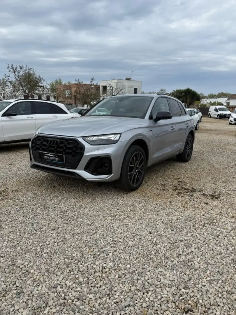 Audi Q5 40 TDI quattro-ultra Black line S tronic 150kW Gris - 2