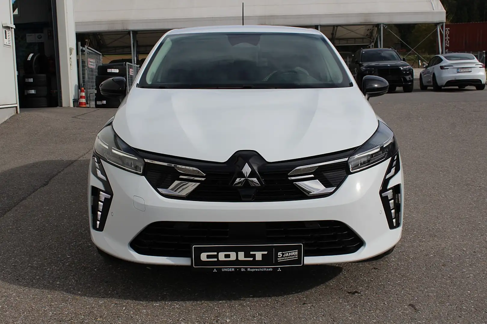 Mitsubishi Colt 1,6 HEV Invite Winterräder GRATIS Weiß - 2