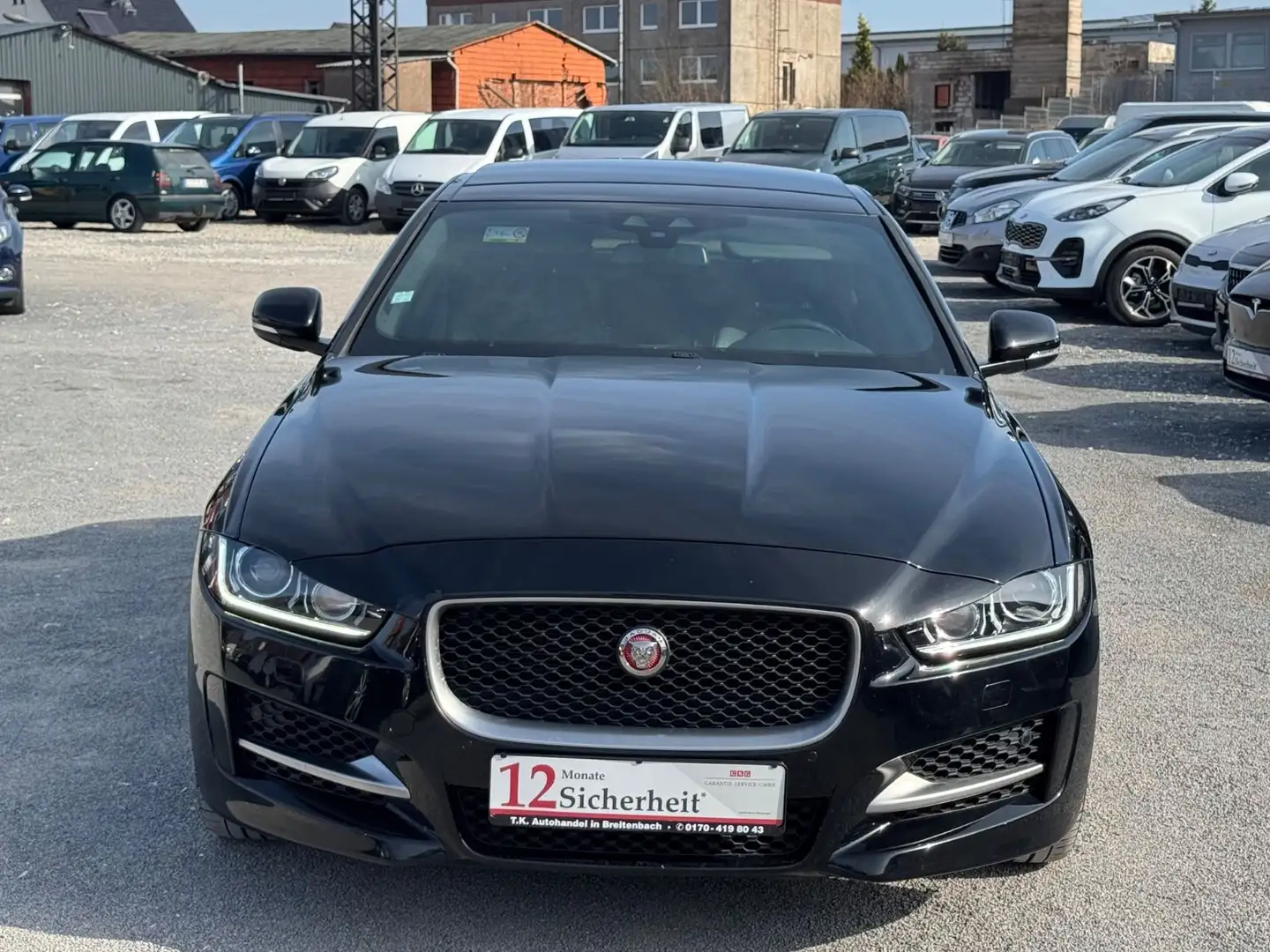 Jaguar XE R-Sport AWD/NAVI/EURO 6 Czarny - 2