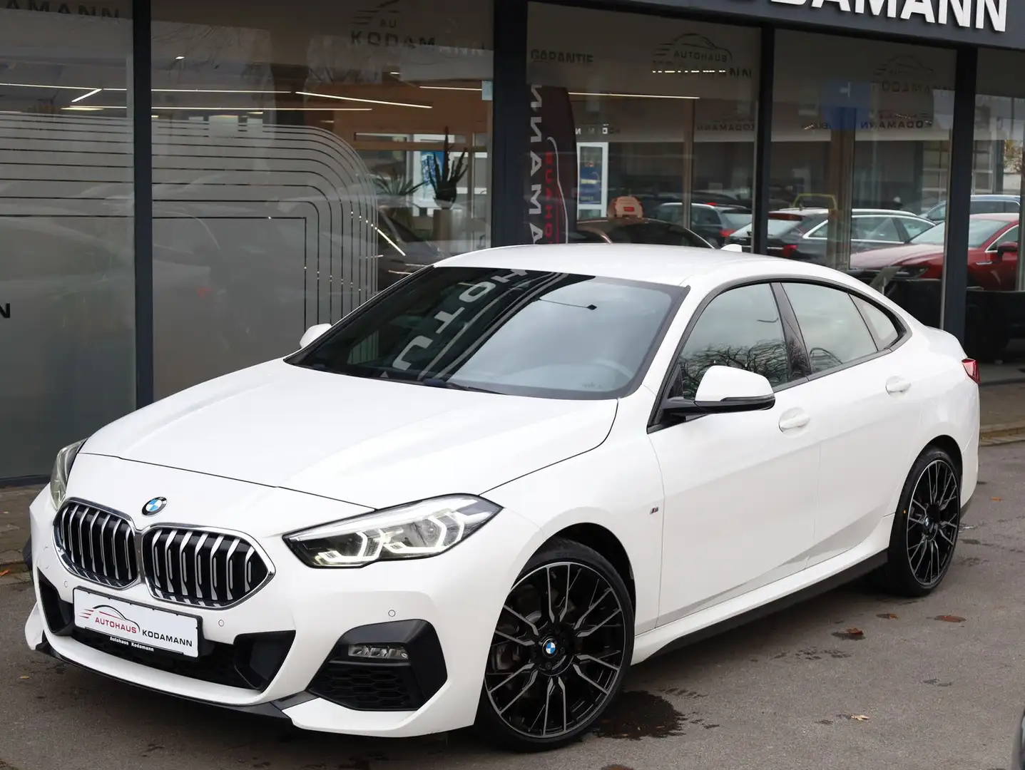 BMW 220 Gran Coupé M-Sportpaket*LED*Live Cockpit*19" Blanc - 2