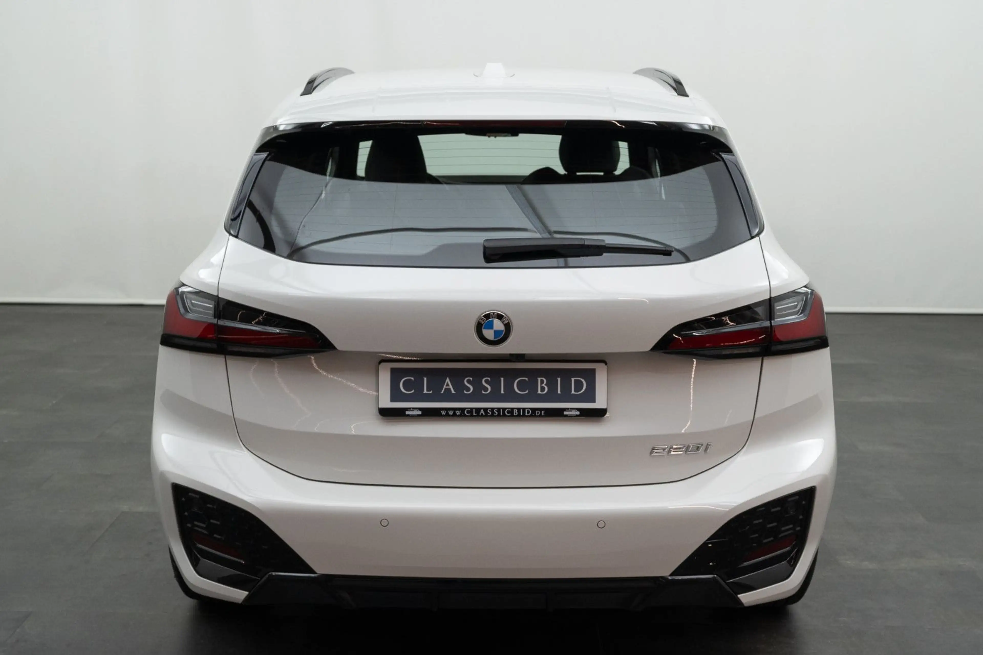 BMW 220 i Active Tourer M Sport — photo 4