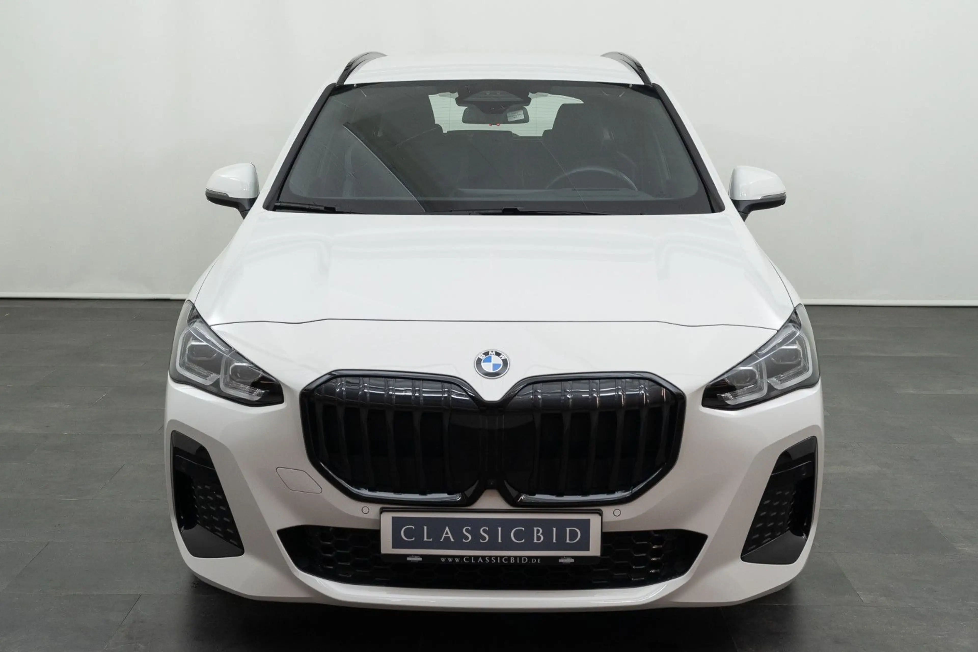 BMW 220 i Active Tourer M Sport — photo 3